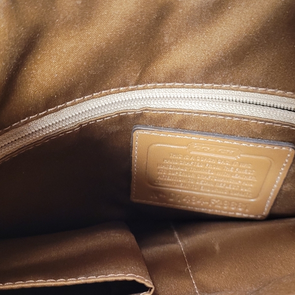 Genuine Coach F29881 Charlie Leather Hobo Front Flap Buckle Purse - Picture 10 of 10